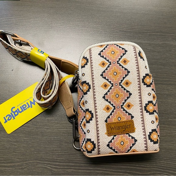 Wrangler Handbags - Wrangler Women's Geometric Crossbody Bag - Cream and Brown